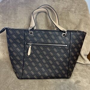 GUESS Kamryn‎ Tote Bag Brown SG669123 F-60